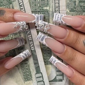 Meet your Posher, Azyah